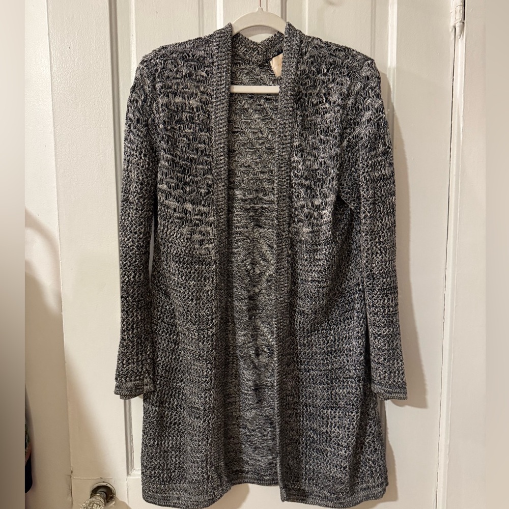 Skies Are Blue Gray and White Marled Knit Open Front Cardigan Sweater